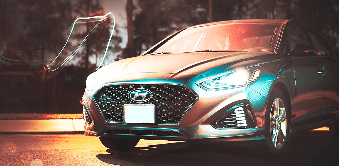 Hyundai-in-het-donker-met-licht-effect-header-image